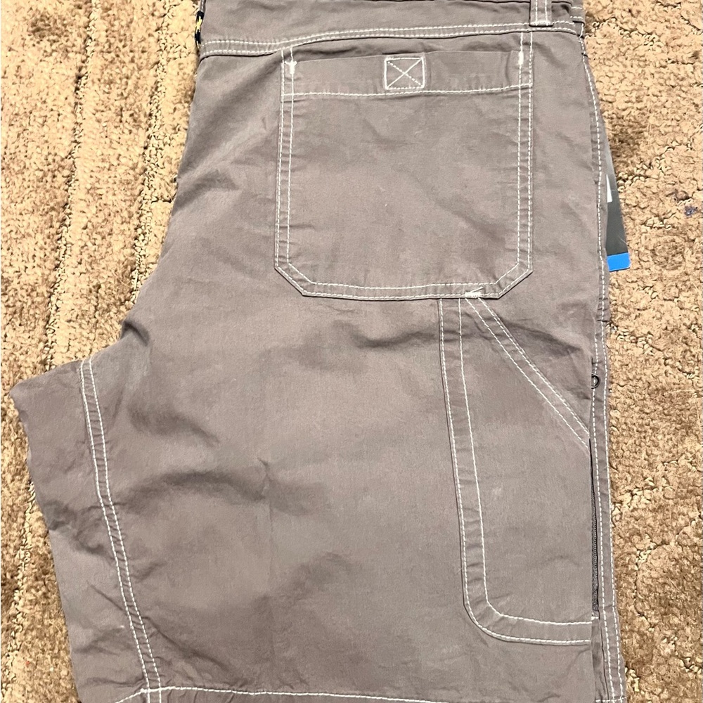 Men's Tan Cargo Shorts